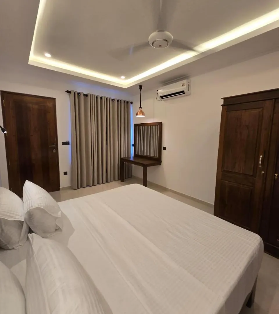 De Centrum Hotel - Airport Transit Hotel Negombo