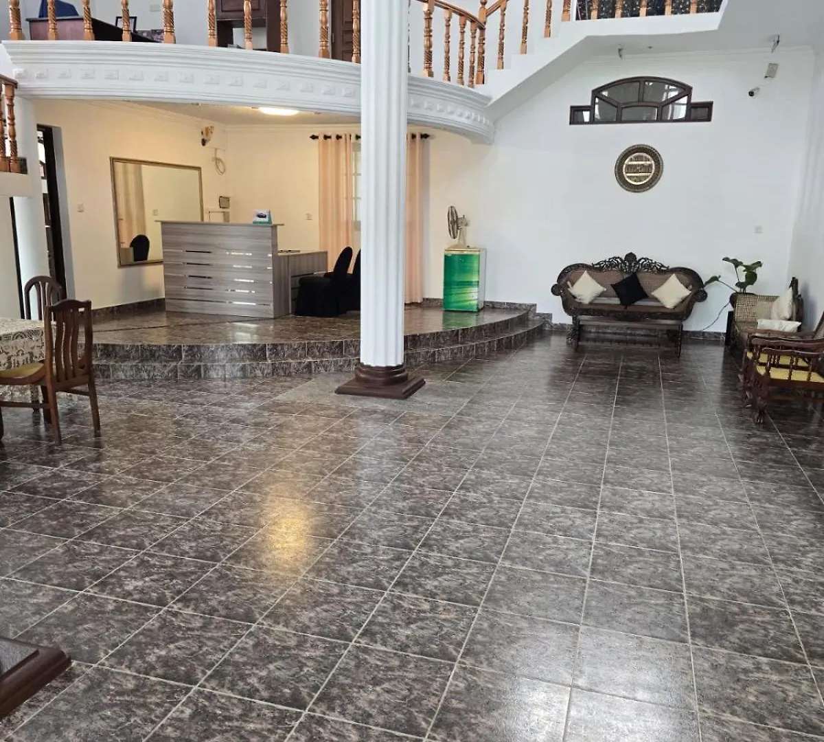De Centrum Hotel - Airport Transit Hotel Negombo