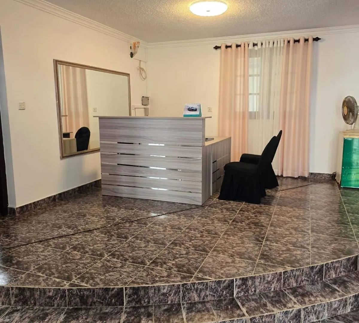 De Centrum Hotel - Airport Transit Hotel Negombo